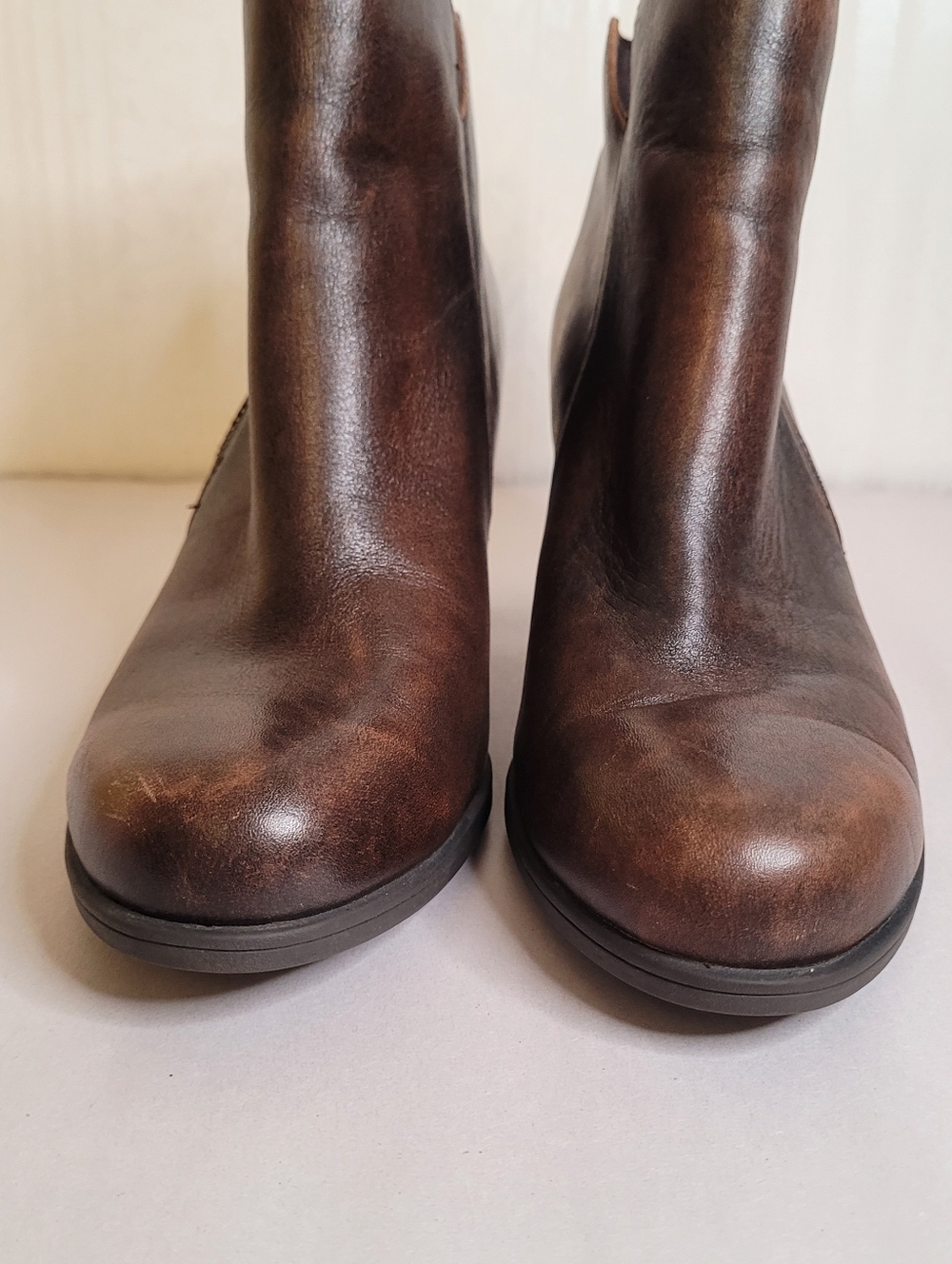 Born Brown Leather Booties 7.5 - Picture 4 of 10